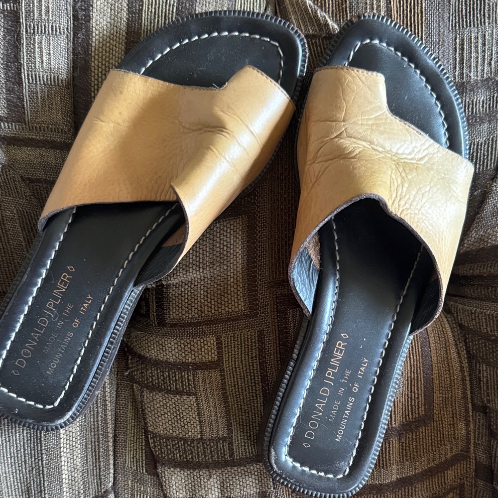 Donald J. Pliner Women's Brown Leather Mules